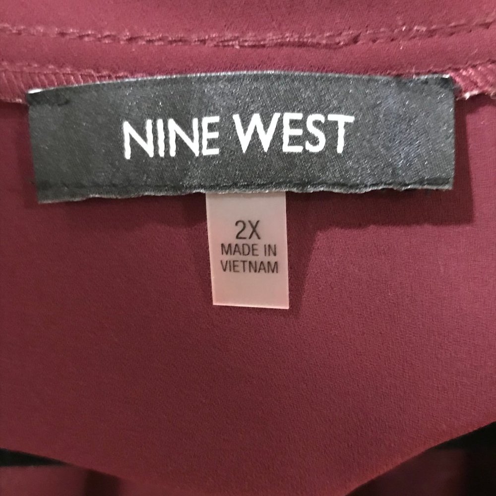 Nine West Women's Buttoned Down Blouse( 2 Pockets) - Picture 3 of 4